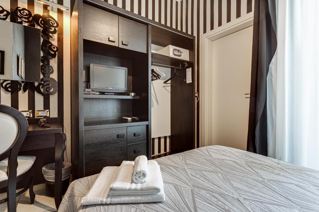 Hotel Le Cinema Gatteo a Mare Ngoại thất bức ảnh